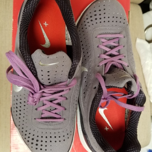 **SOLD**Sneakers - Picture 1 of 3
